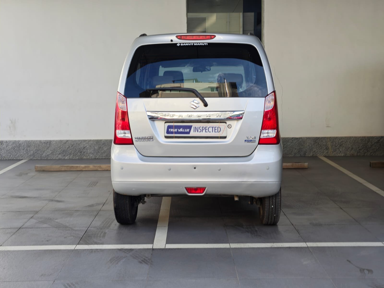 MARUTI SUZUKI WAGON R VXI AMT
